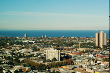 Obraz premium Aerial view of Melbourne during the fall season.