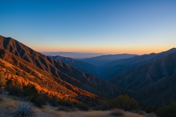 Obraz premium Dusk at San Gabriel Mountains with Crisp Autumn Sky