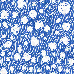 Soft blu water bubbles circle dot seamless texture pattern. Beachy circles like a organic wet pool droplet background for summer design repeat tile. 