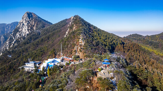 Aerial of Hanpo Pass, Mount Lu (Lushan), UNESCO World Heritage Site, Jiujiang, Jiangxi, China