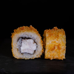 Hot roll with chicken and Philadelphia cheese