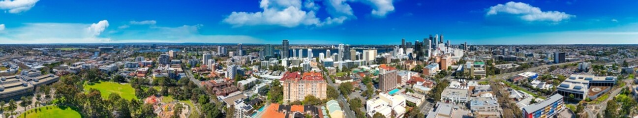 Fototapeta premium Perth skyline, Western Australia. Beautiful panoramic aerial view of city skyline