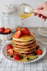 pancakes with berries