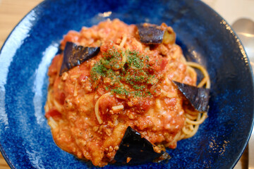 トマトソースのパスタ