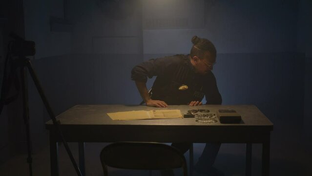 investigating cop on cold case frustrated