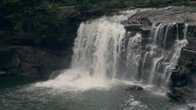 Serene Waterfalls of Little River Canyon, Alabama - Nature&rsquo;s Symphony