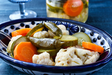 メキシコの野菜のエスカベーチェ 
Escabeche,Mexican Pickled Vegetables（Verduras en escabeche,Escabeche de verduras)
