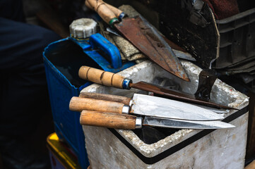 Set of rusty and sharpen knives 