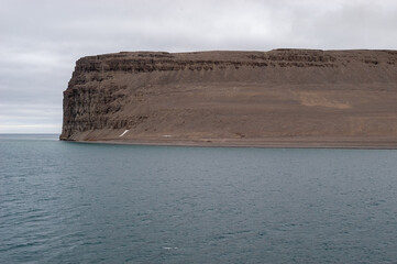カナダ　北極圏　ビーチー島　ジョン・フランクリン　北西航路探索