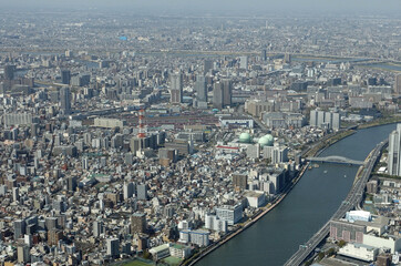 Blick vom Tokyo Sky Tree auf Sumida River und Asakusa