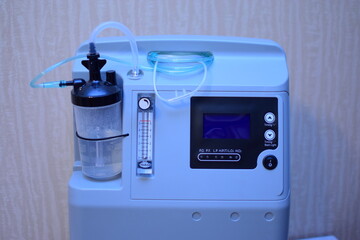 the oxygen concentrator or oxygen generator is designed for oxygen therapy in medical institutions and individual use at home. Allows you to get high-concentration oxygen by filtering the surrounding