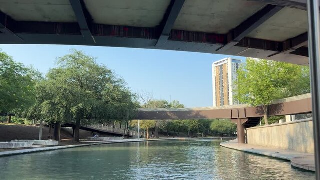 paseo santa lucia - parque fundidora, monterrey nuevo leon