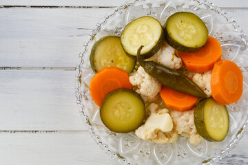 メキシコの野菜のエスカベーチェ  コピースペースあり　
Escabeche,Mexican Pickled Vegetables（Verduras en escabeche,Escabeche de verduras) with copy space