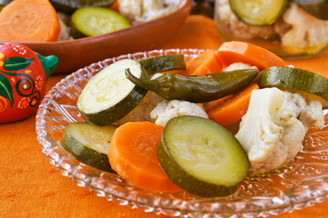 メキシコの野菜のエスカベーチェ 
Escabeche,Mexican Pickled Vegetables（Verduras en escabeche,Escabeche de verduras)


