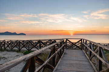 Obraz premium sunset on the pier