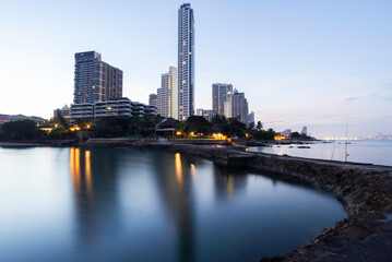 Obraz premium Pattaya hotel next to the beach,Pattaya city by the sea.