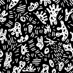 Black and white doodle shapes textile seamless pattern