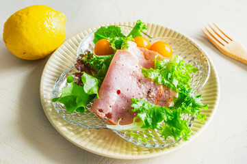 ももハムサラダ