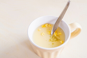 インスタントのコーンスープ