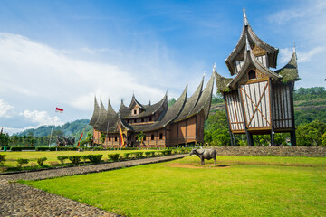 Rumah Gadang adalah nama untuk rumah adat Minangkabau yang merupakan rumah tradisional dan banyak...