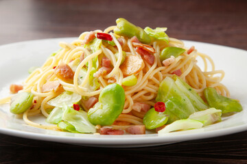 そら豆のペペロンチーノ