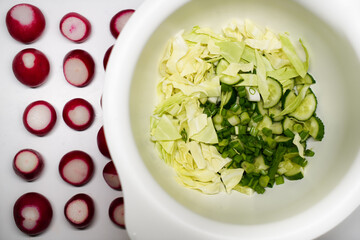 salad preparation, simple healthy home food