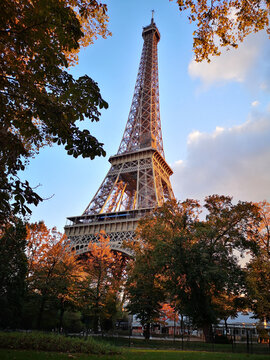 tour Eiffel en automne 