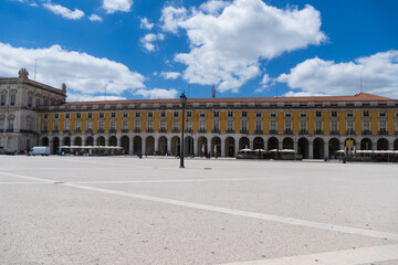 Fototapeta premium Rua Augusta Arch is a triumphal, historical building in Lisbon on Commerce Square, Portugal