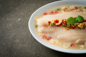 Steamed Fish in Spicy Lemon Sauce