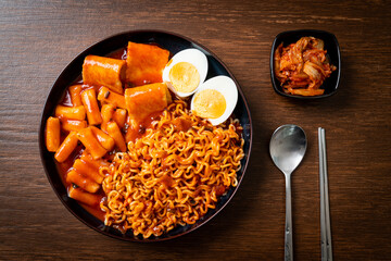 Korean instant noodles with Korean rice cake and fish cake and boiled egg