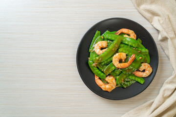 Stir-Fried Green Peas with Shrimp