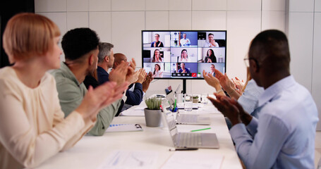 Hybrid Event Training Meeting. Promotion Applause