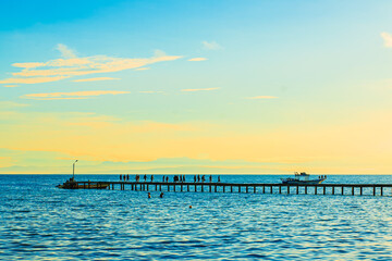 Fototapeta premium Fishermen's activities in the morning when the sun starts to rise
