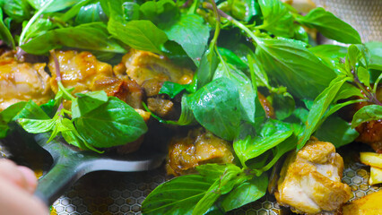 Stir -fried, tender fried chicken pieces, chicken, Laler, nine -story tower, Taiwan cuisine,