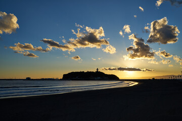 神奈川県　夕暮れの江ノ島
