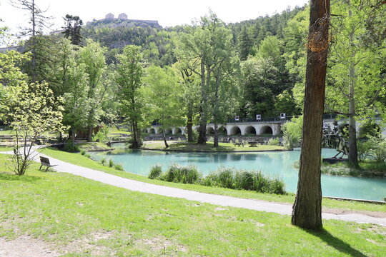 Le parc de la Schappe, parc public, ville de Brian&ccedil;on, d&eacute;partement des Hautes Alpes, France