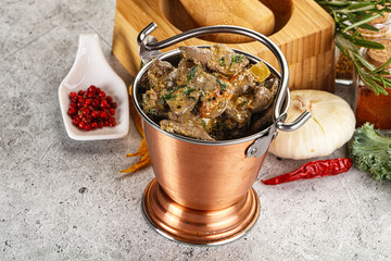 Chicken liver in cream sauce