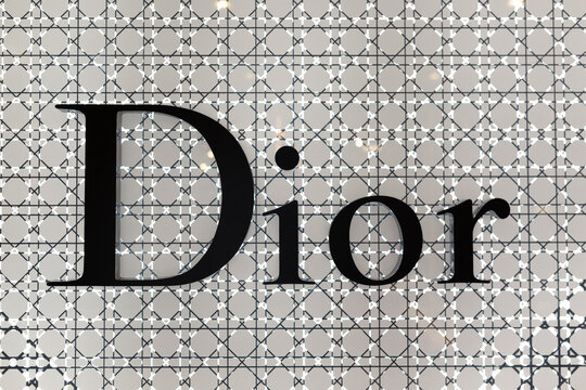 Christian Dior Images – Browse 3,518 Stock Photos, Vectors
