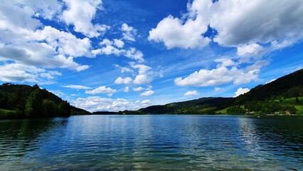Fototapeta premium lake and clouds