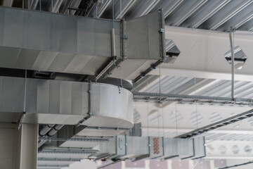 Air ventilation system for air conditioning in industrial warehouse complex