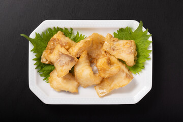 スズキのから揚げ