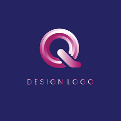 Q letter logo design with gradient