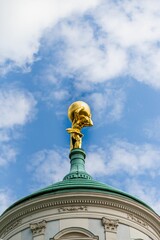 Obraz premium Germany, Potsdam, gold plated Atlas on roof top of old city hall