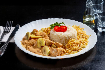 chicken stroganoff with rice
