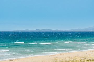 青い海と青い空
