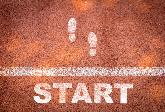 Businessman on the starting line business challenges or do something new Business competition Market competitors Rushing forward towards becoming a leader. Have a broad vision and investment risks.