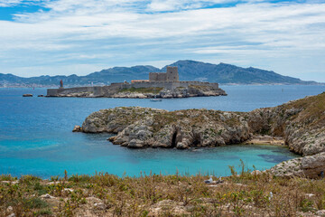 Le Château d'If et les îles du Frioul au large de Marseille