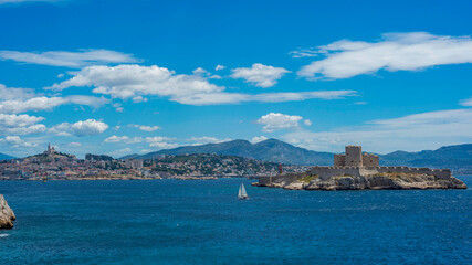 Vue sur le Château d'If au large de Marseille