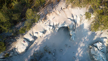 Große Sandhöhlen im Heers im Harz	