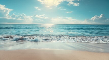 Obraz premium The ocean is calm and the sky is blue